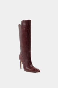 ¿como vestir botas de piel fashion de tacón?