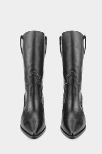 bota vaquera con estoperoles estilo ariat