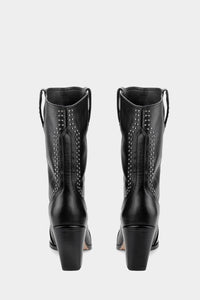 botas negras de piel perfectas para vestidos cortos