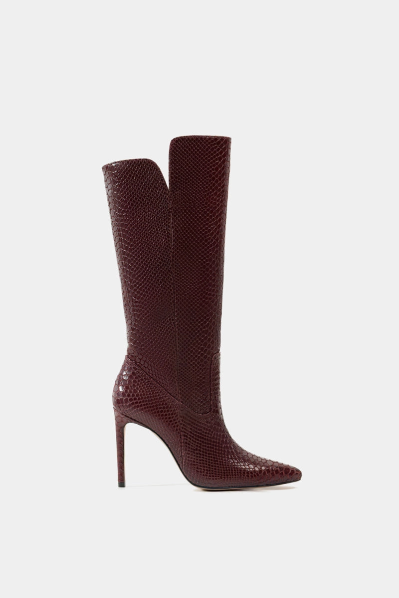 Botas de piel con grabado de lagarto color vino