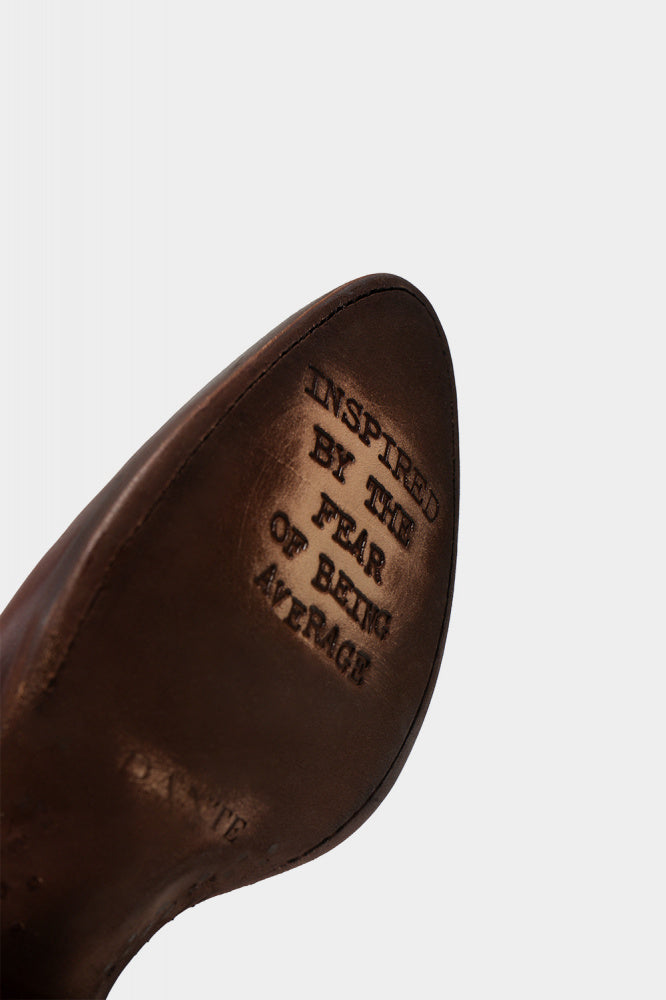 botas de piel color cognac con construcción goodyear welt