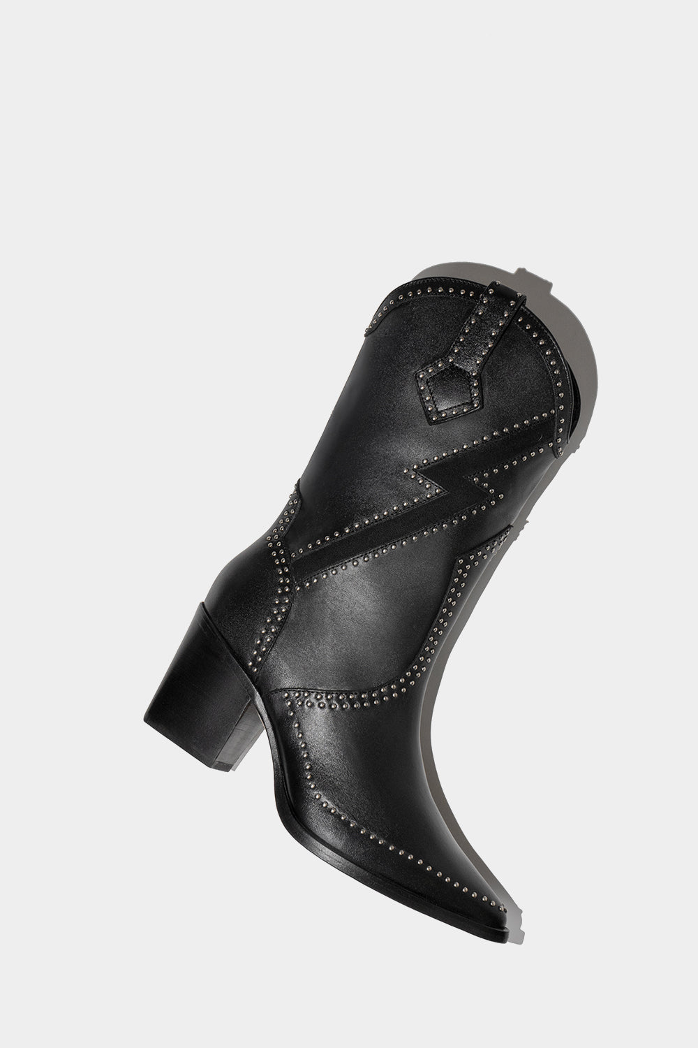 bota vaquera en piel color negro para dama