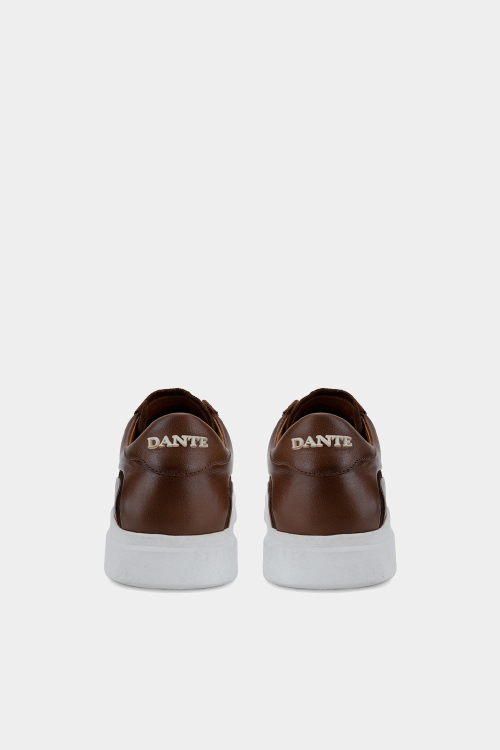 Calzado de piel y luxury sneakers