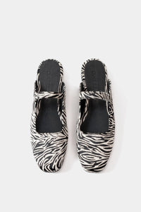 flats de animal print estilo versace