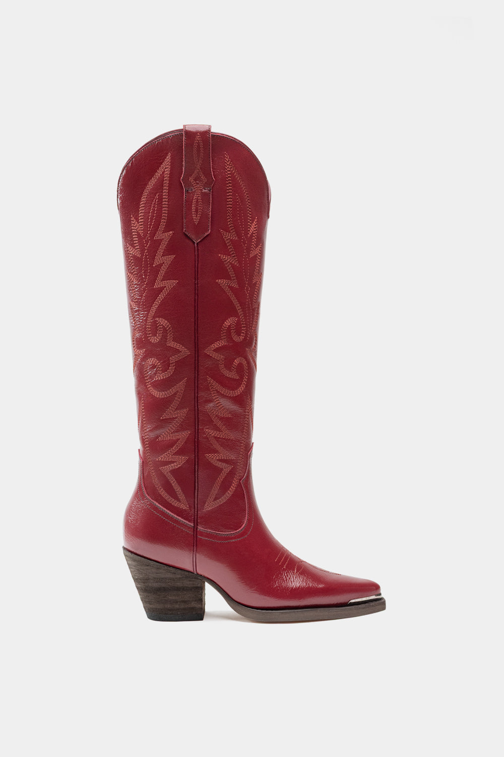 botas western rojas con detalles bordados estilo beyonce
