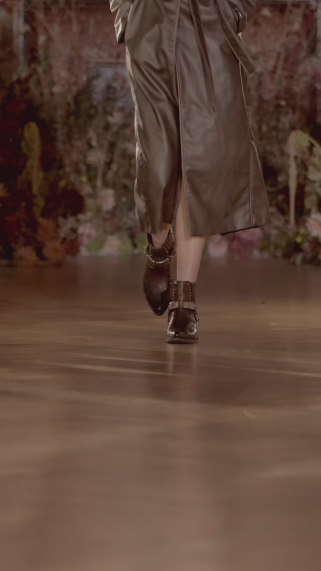 botines presentados en paris fashion week 