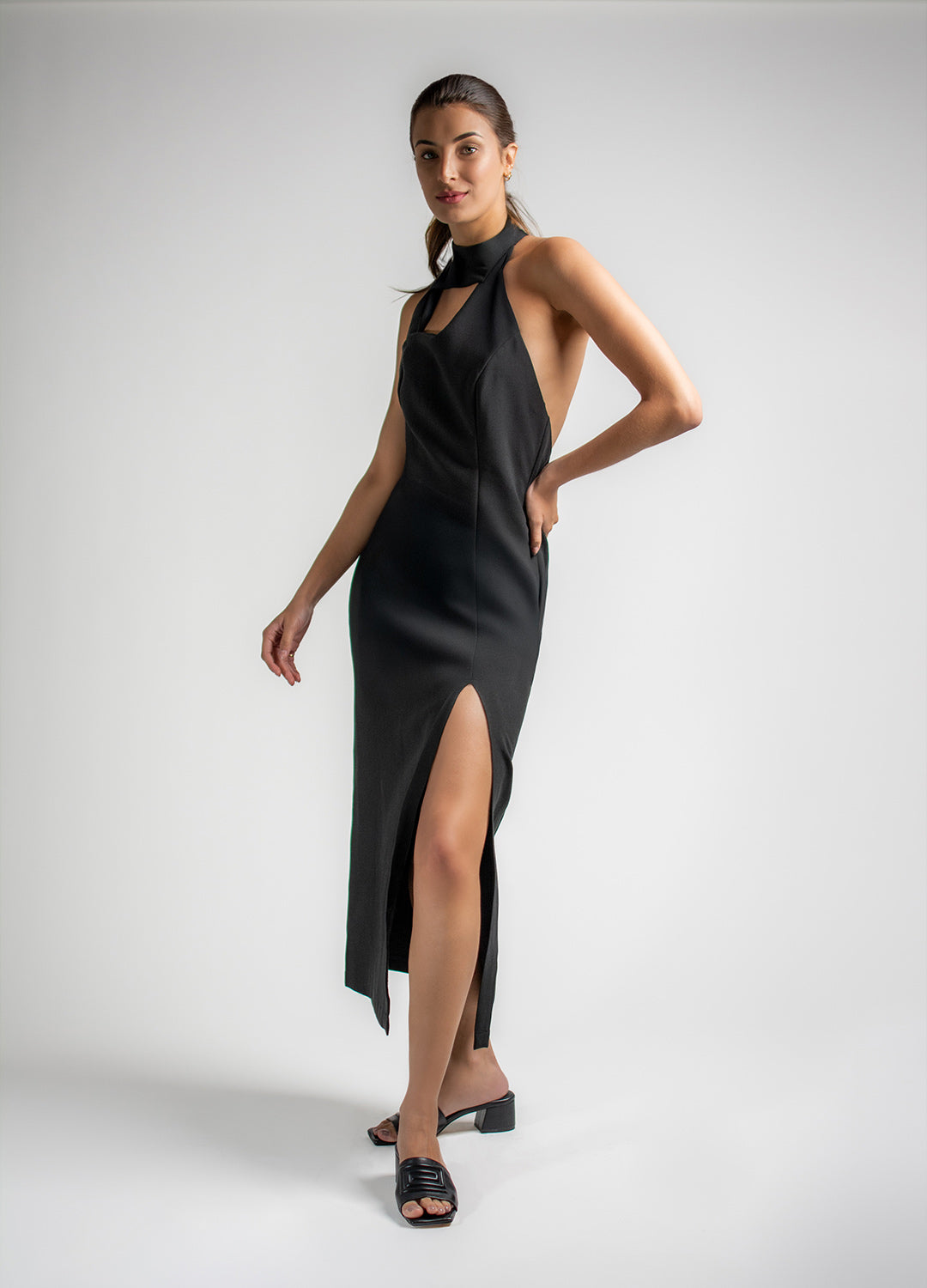 sandalias de diseñador para vestido negro de cocktail